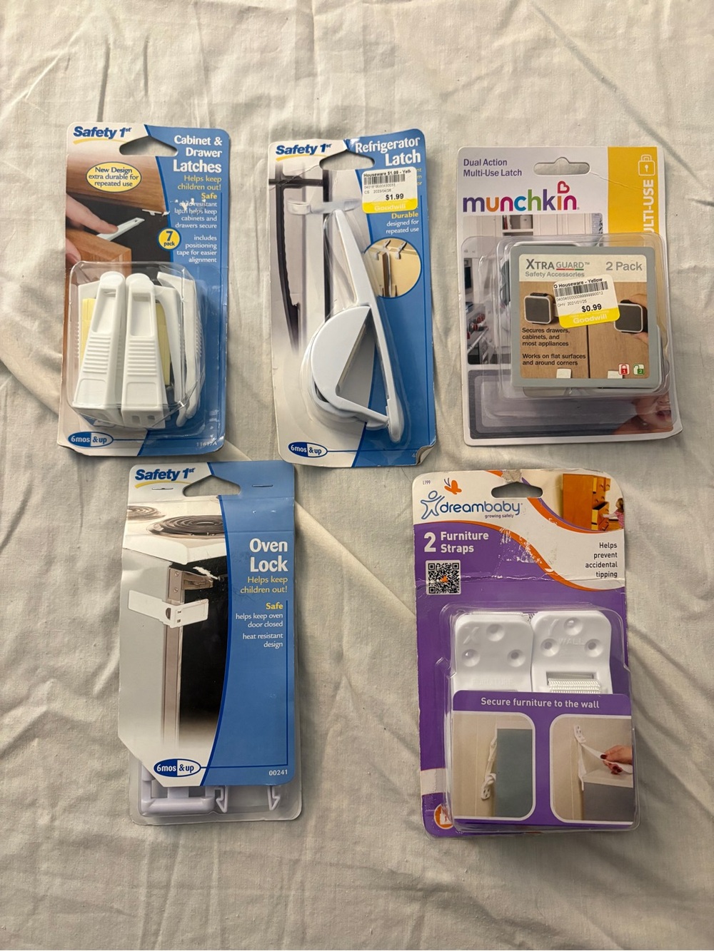 Safety 1st White Child Cabinet & Drawer Safety Latches - 5 different lock